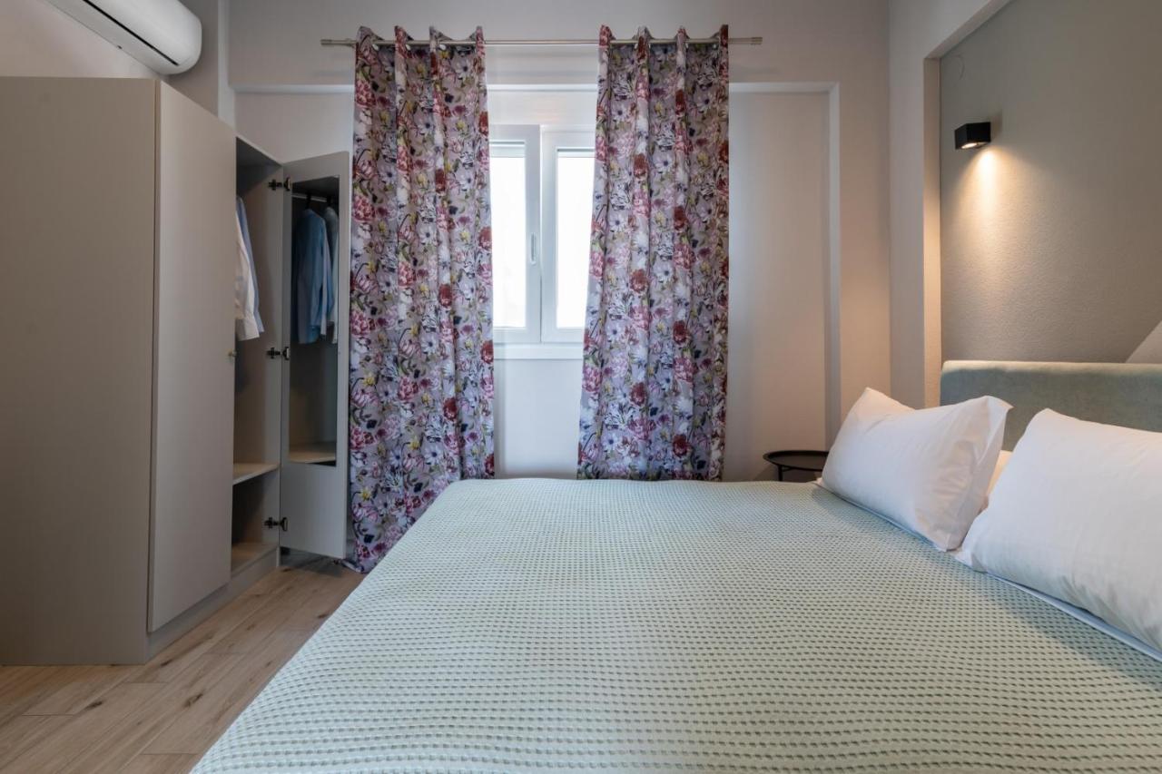 Mg Villas & Suites PalaiónTsiflíkion 外观 照片