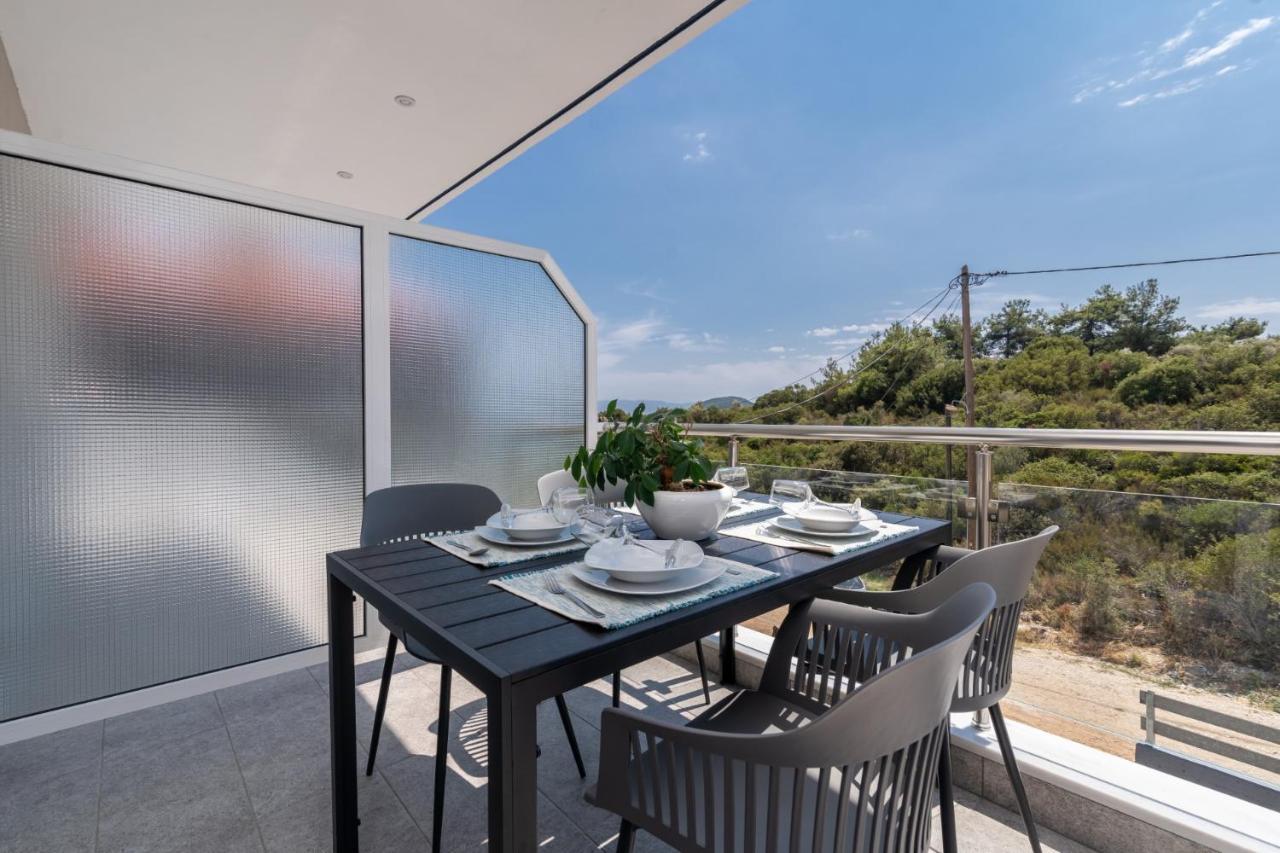 Mg Villas & Suites PalaiónTsiflíkion 外观 照片